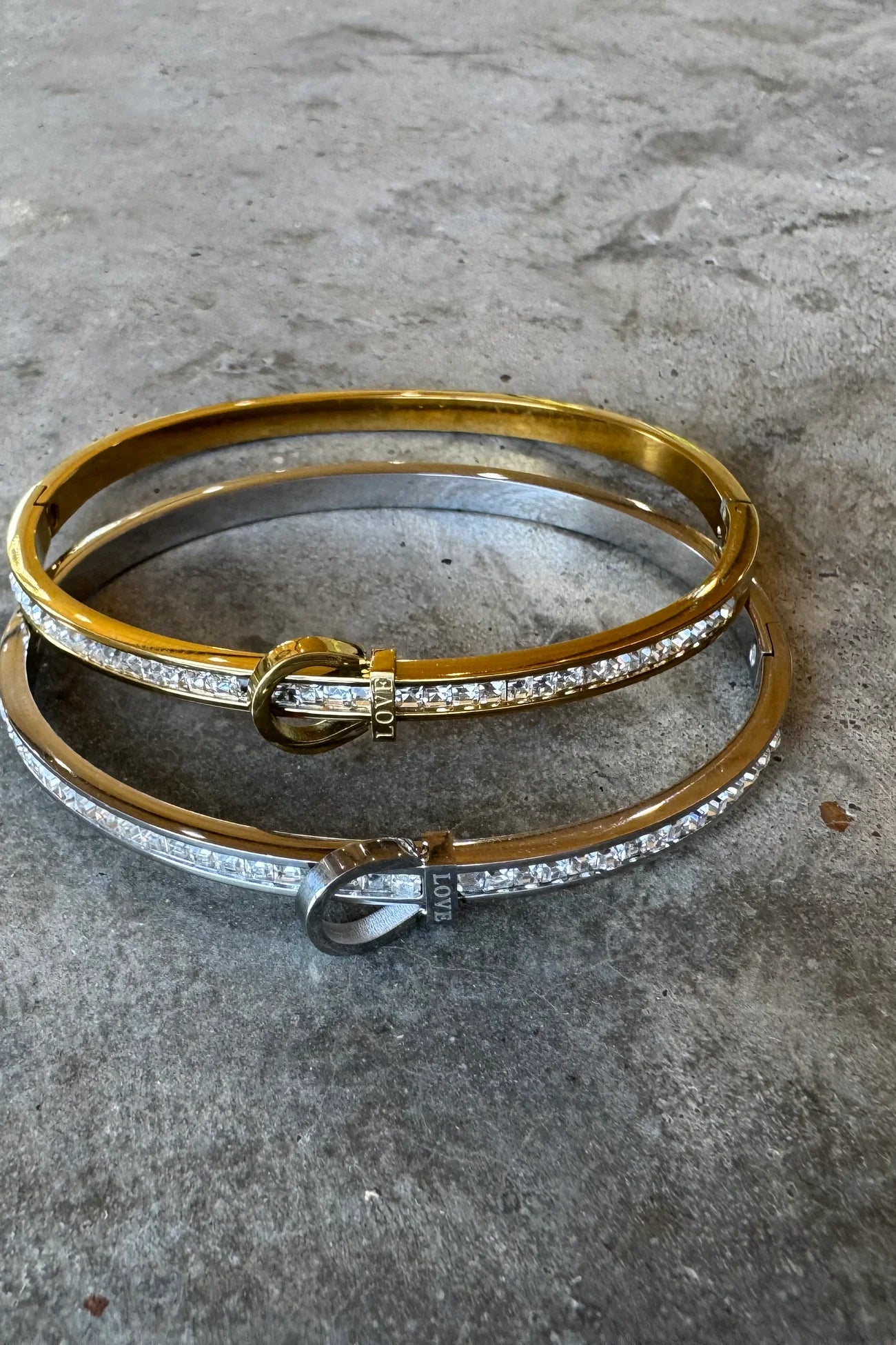 BELT BANGLE BRACELET